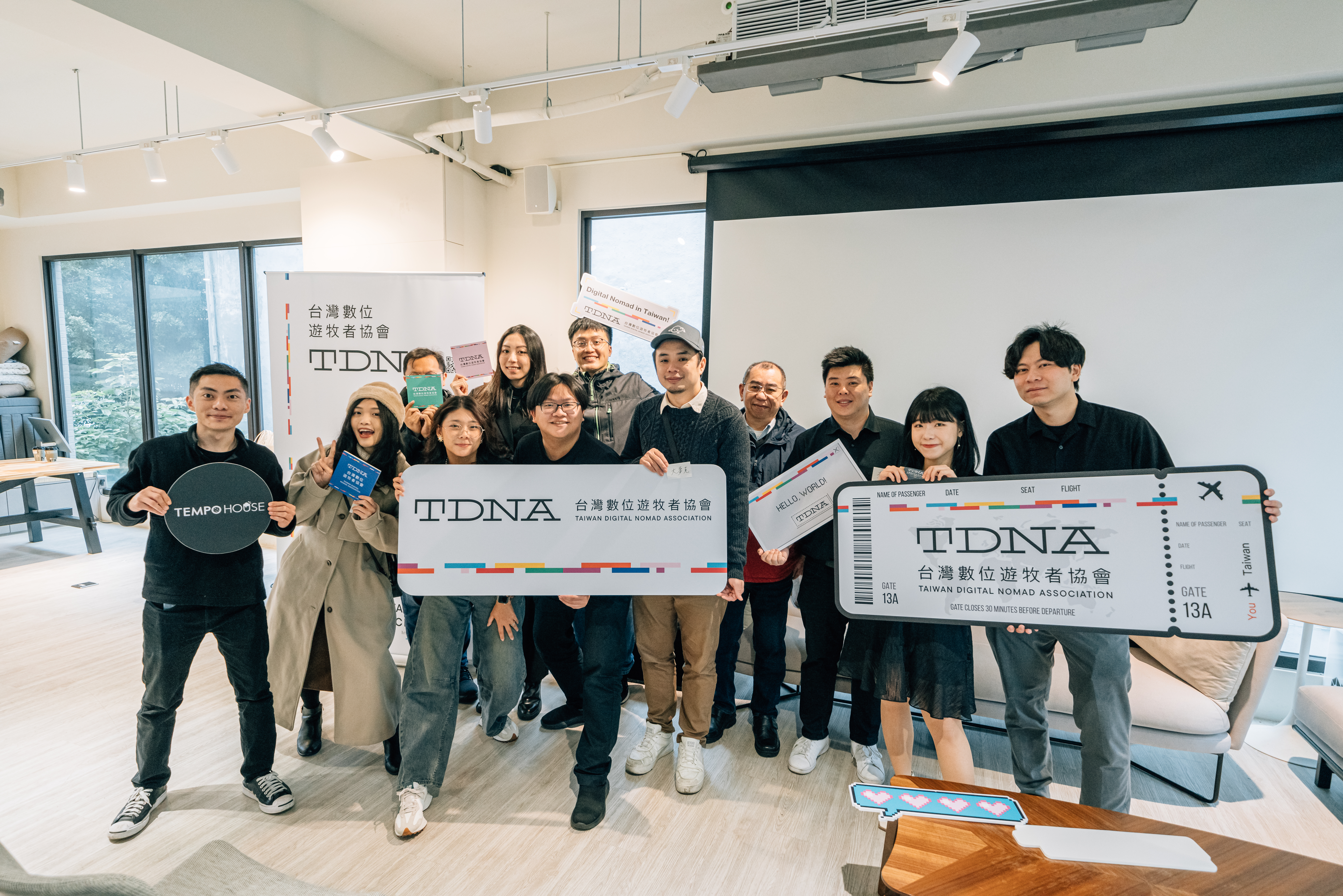  2025台灣數位遊牧者社群春酒盛大舉行 凝聚社群力量共創未來  5 photos